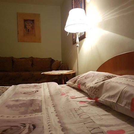 House Hotel Apartments 2 รีฟเน ภายนอก รูปภาพ
